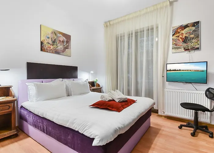 Sabinelor 79 Apartment