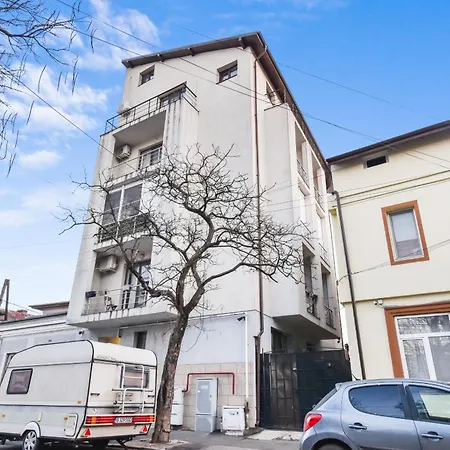 Sabinelor 79 * Bucharest