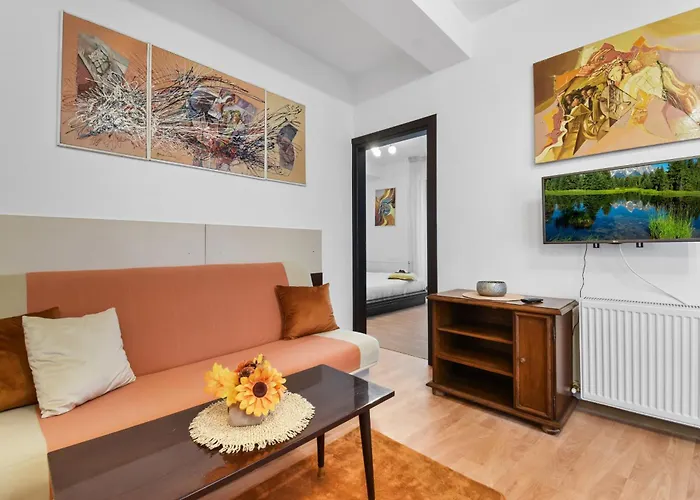 Sabinelor 79 * Bucureşti