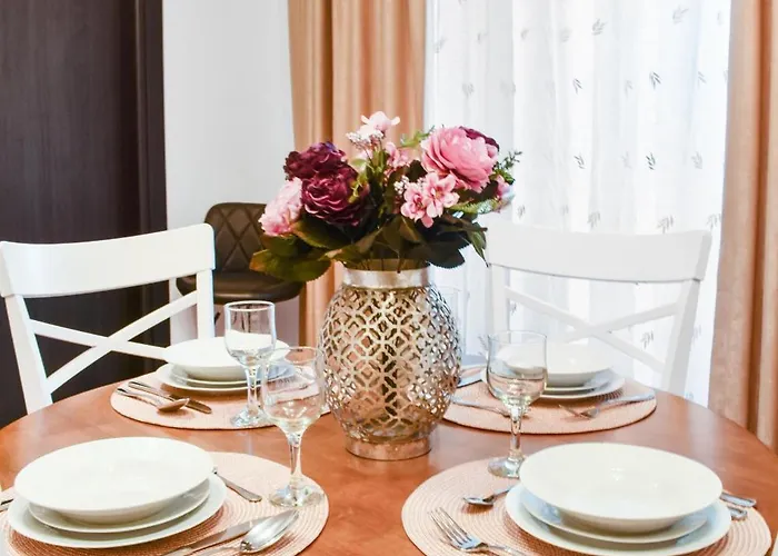 Apartament Sabinelor 79 *